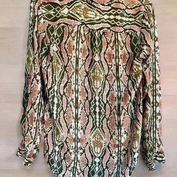NY Collection Women’s Snakeskin Design Pink Brown Long Sleeve Sheer Button Up S - Picture 7 of 13